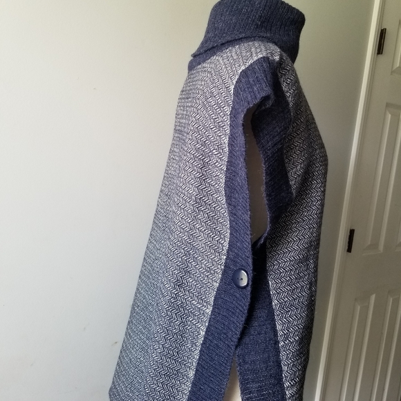 Ten Thousand Villages Urban Peasant Alpaca Tunic Poncho - Picture 6 of 11